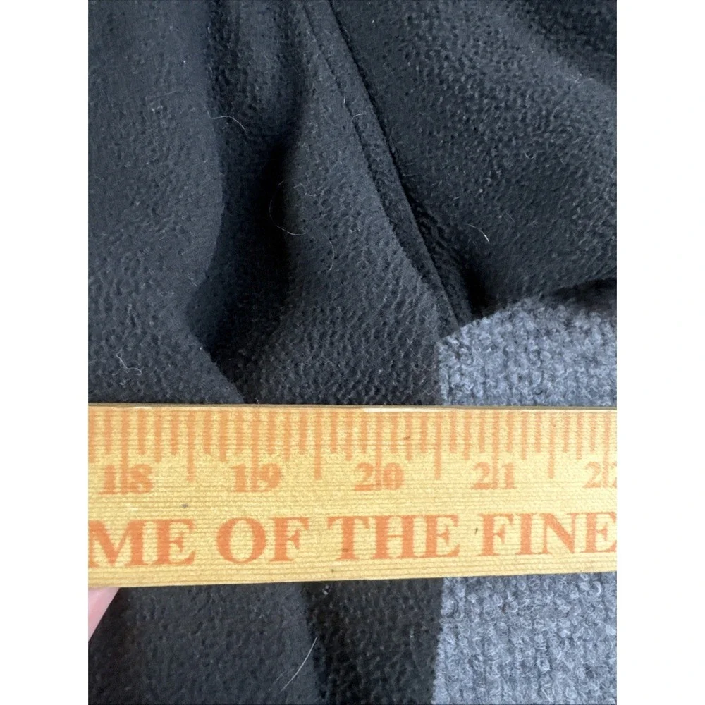 The North Face color closure