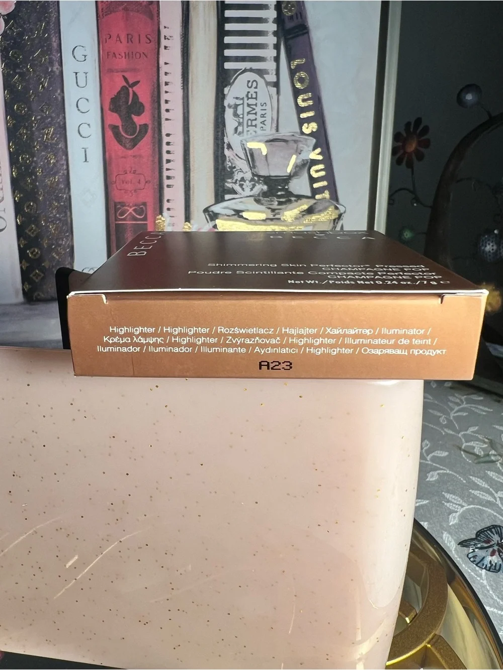 BECCA x Smashbox Shimmering Highlighter - UFO Style Compact