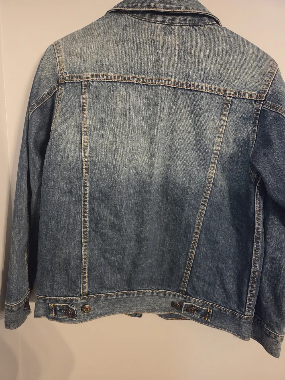 GAP classic button