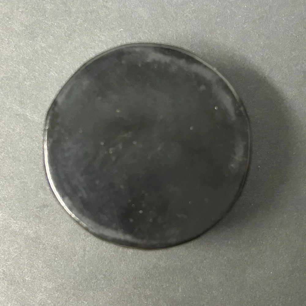 Unbranded handcrafted round