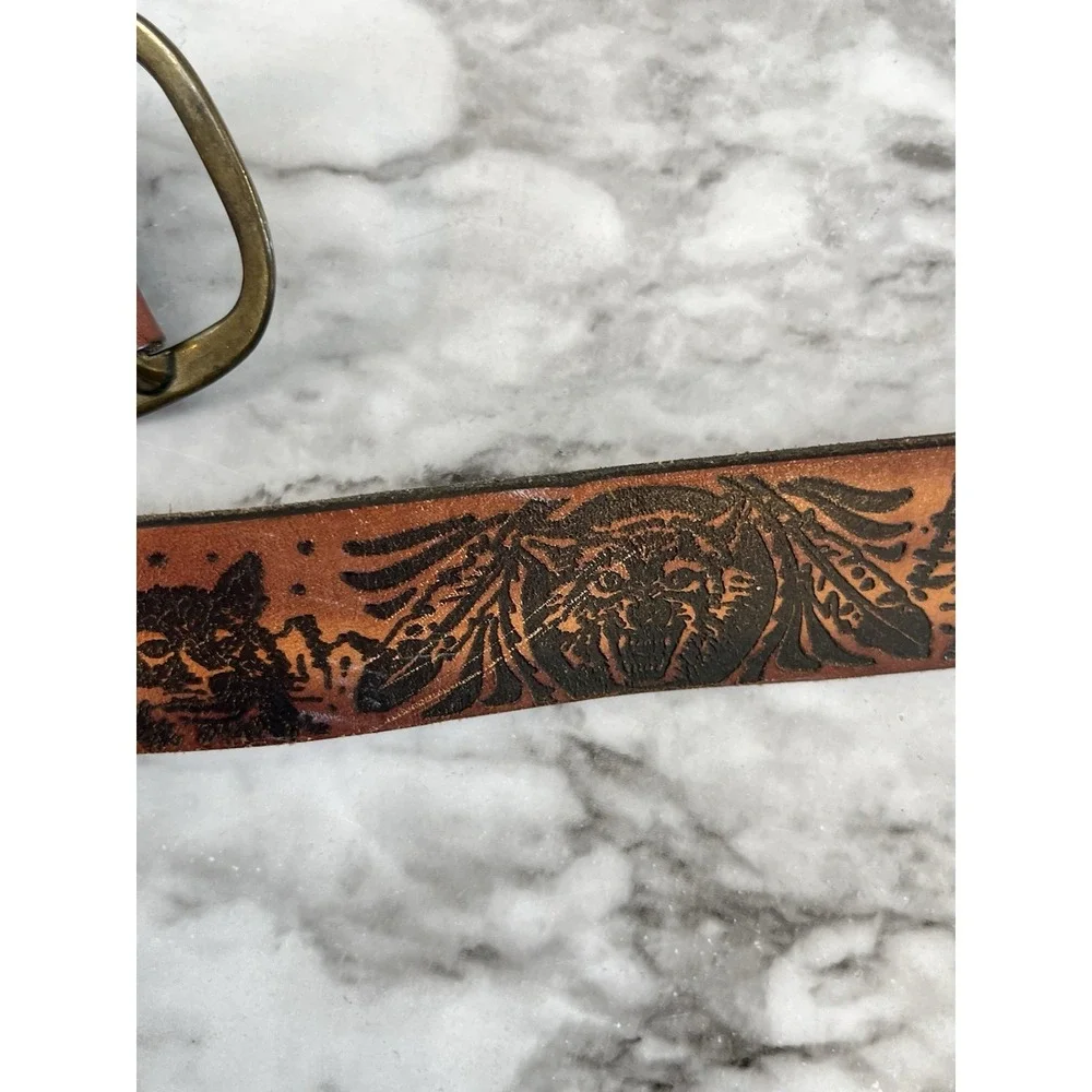 The Unbranded Brand tooled vtg