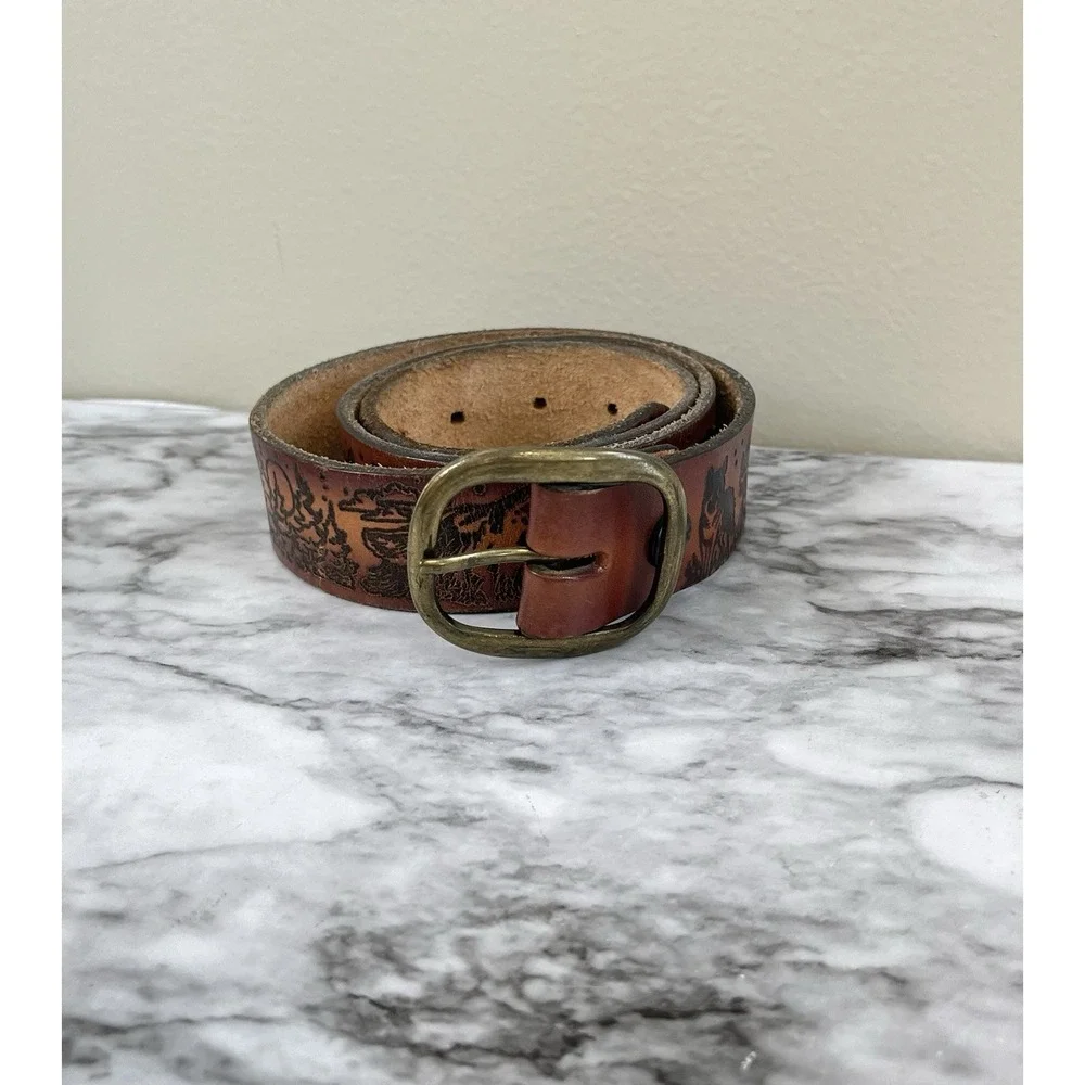 The Unbranded Brand tooled vtg