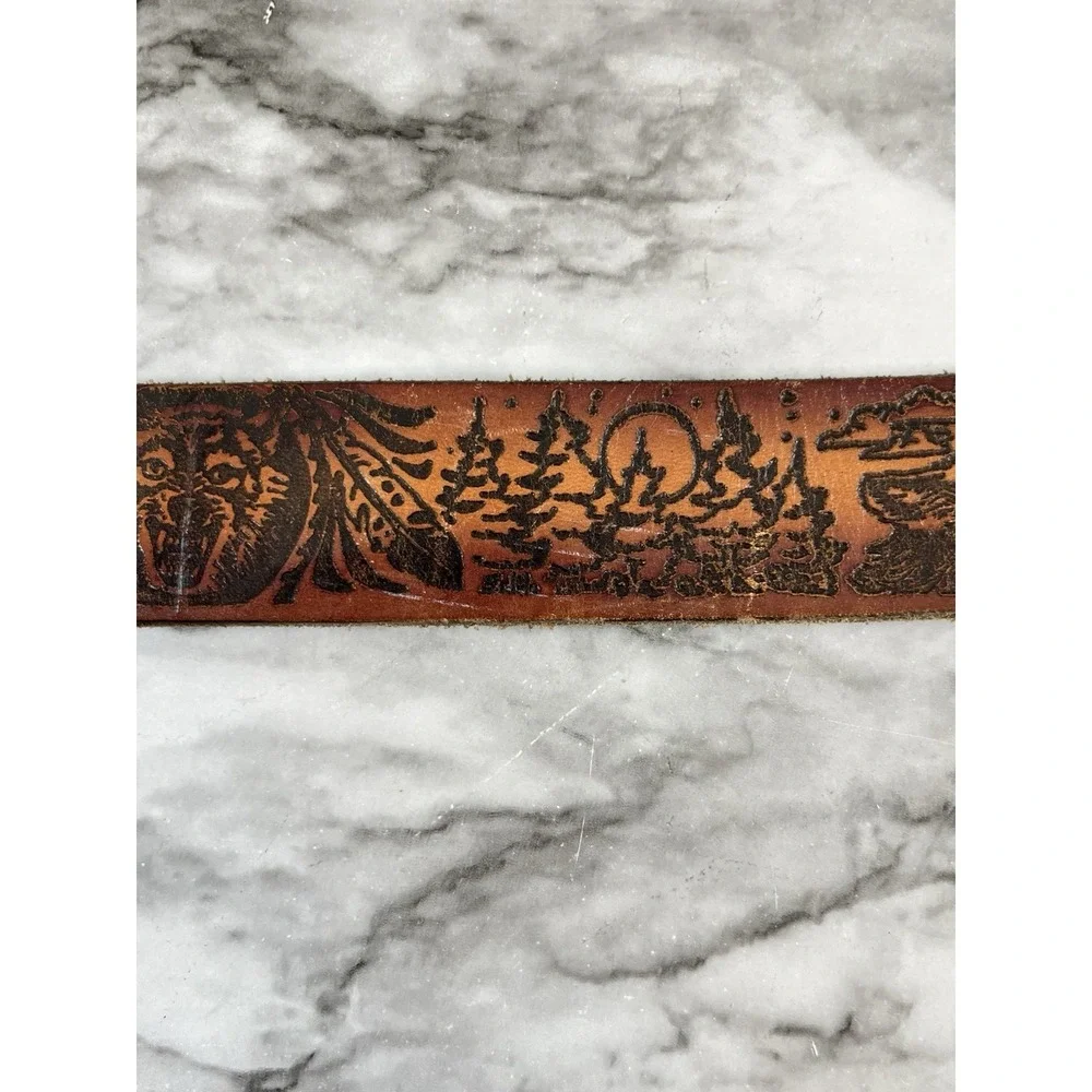 The Unbranded Brand tooled vtg