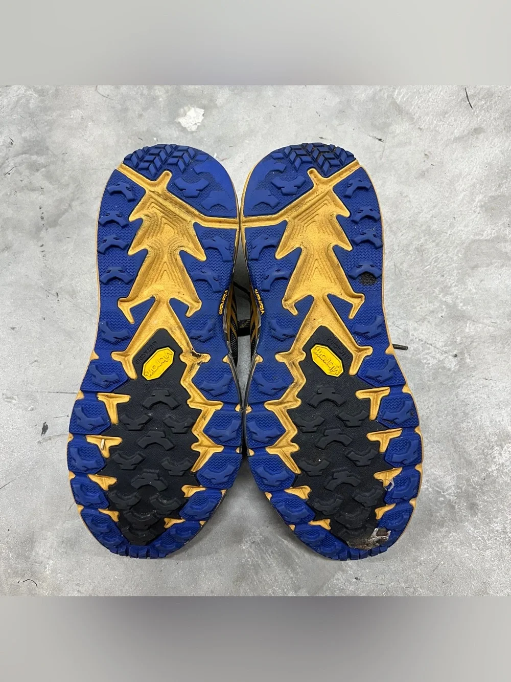 Hoka One One hoka one