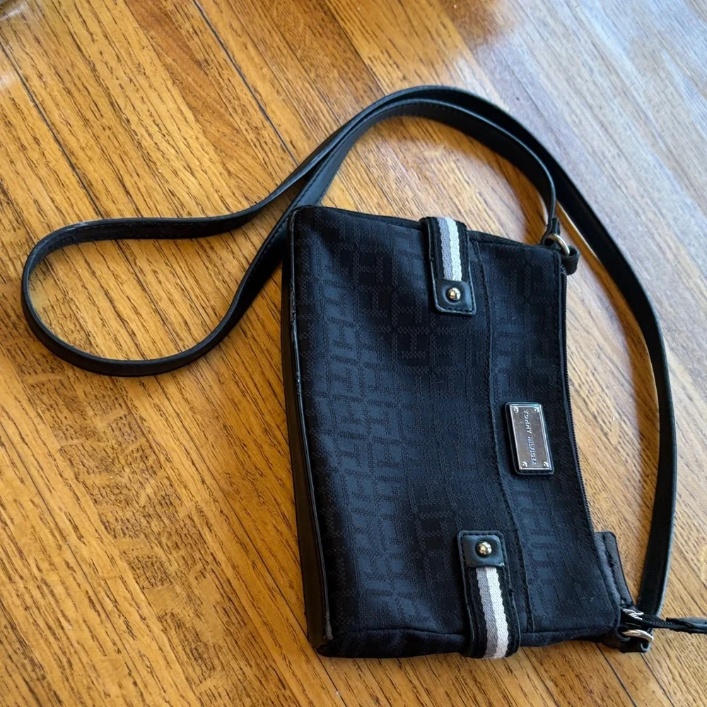Tommy Hilfiger compact crossbody