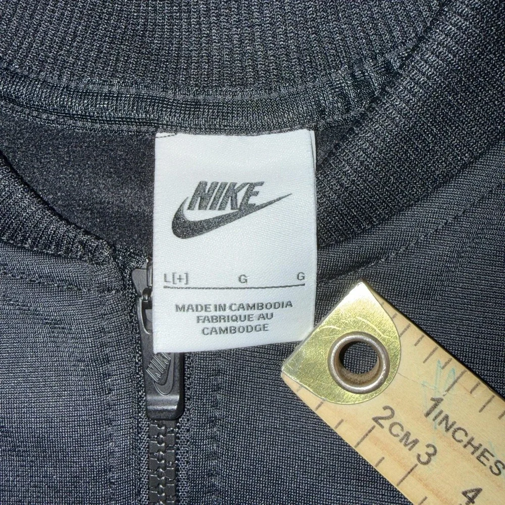 Nike pre owned