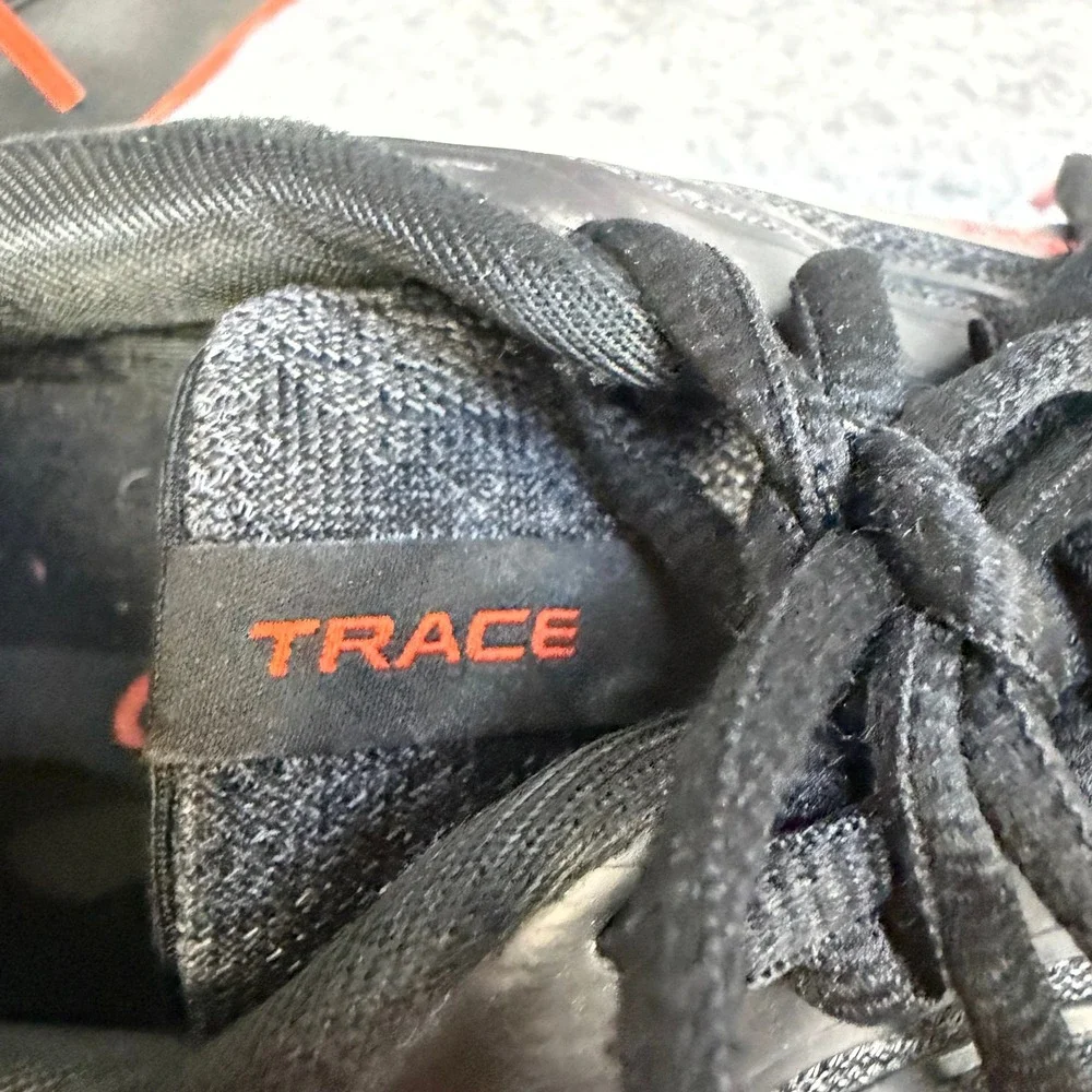 Brooks trace running