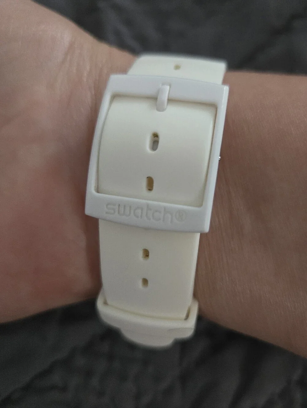 Swatch white rebel