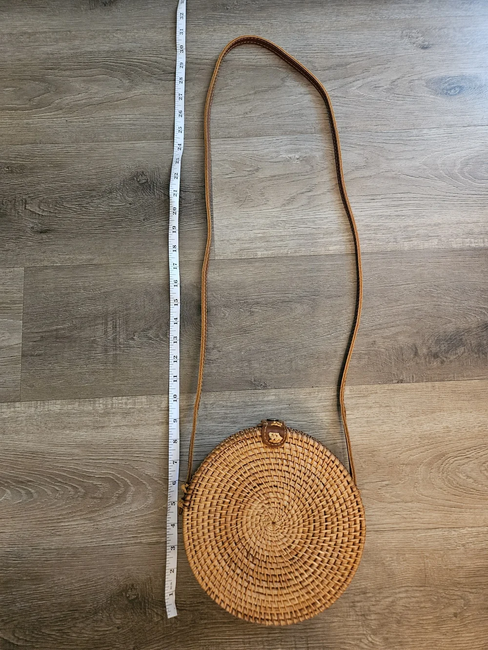 N/A chic round