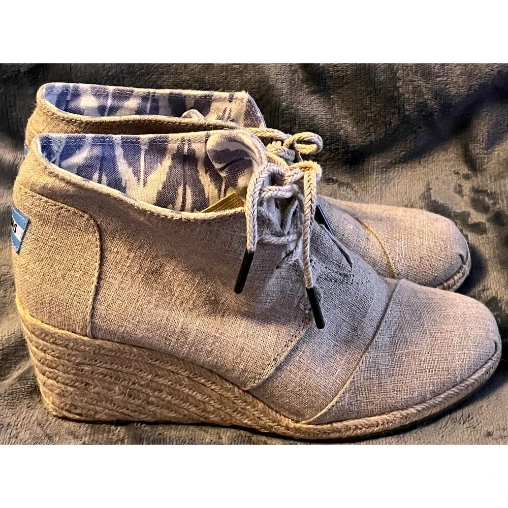 TOMS Desert Wedge Oatmeal Linen Canvas Espadrille Lace Up Booties‎ W8.5 301212