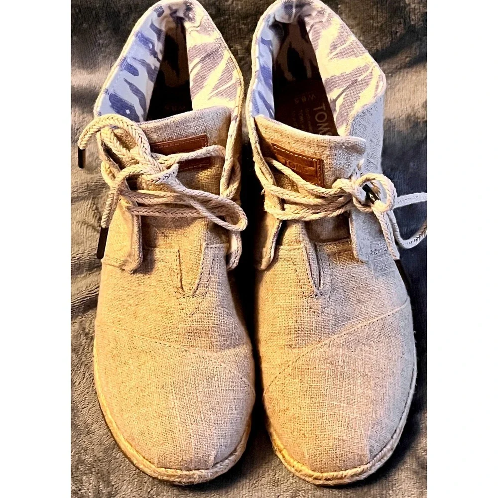 Toms desert wedge