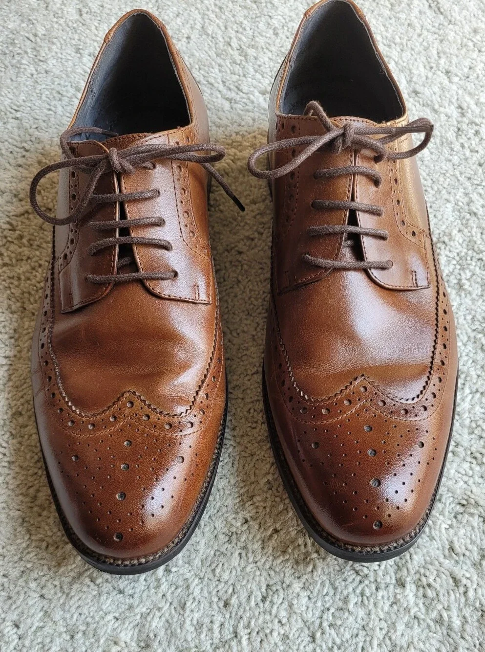 Stacy Adams Cognac Wingtips  In Great Condition Size  9 1/2