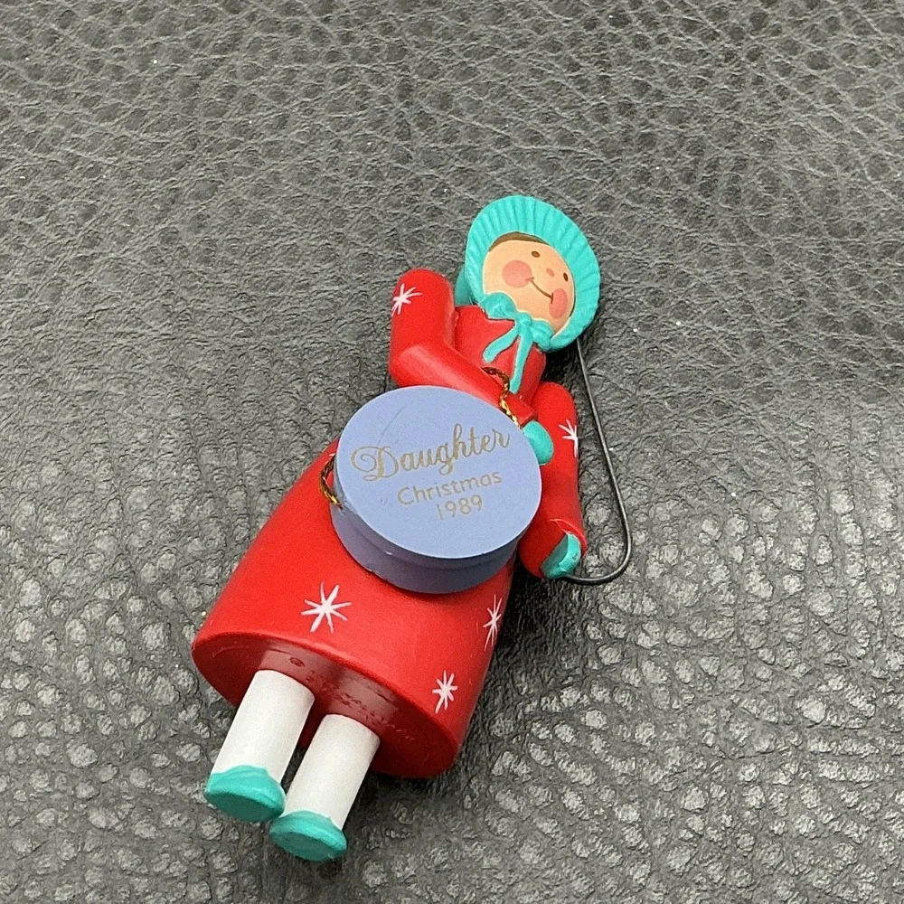 Vintage 1989 Hallmark Daughter Keepsake Christmas Ornament Red Snowflakes W Box