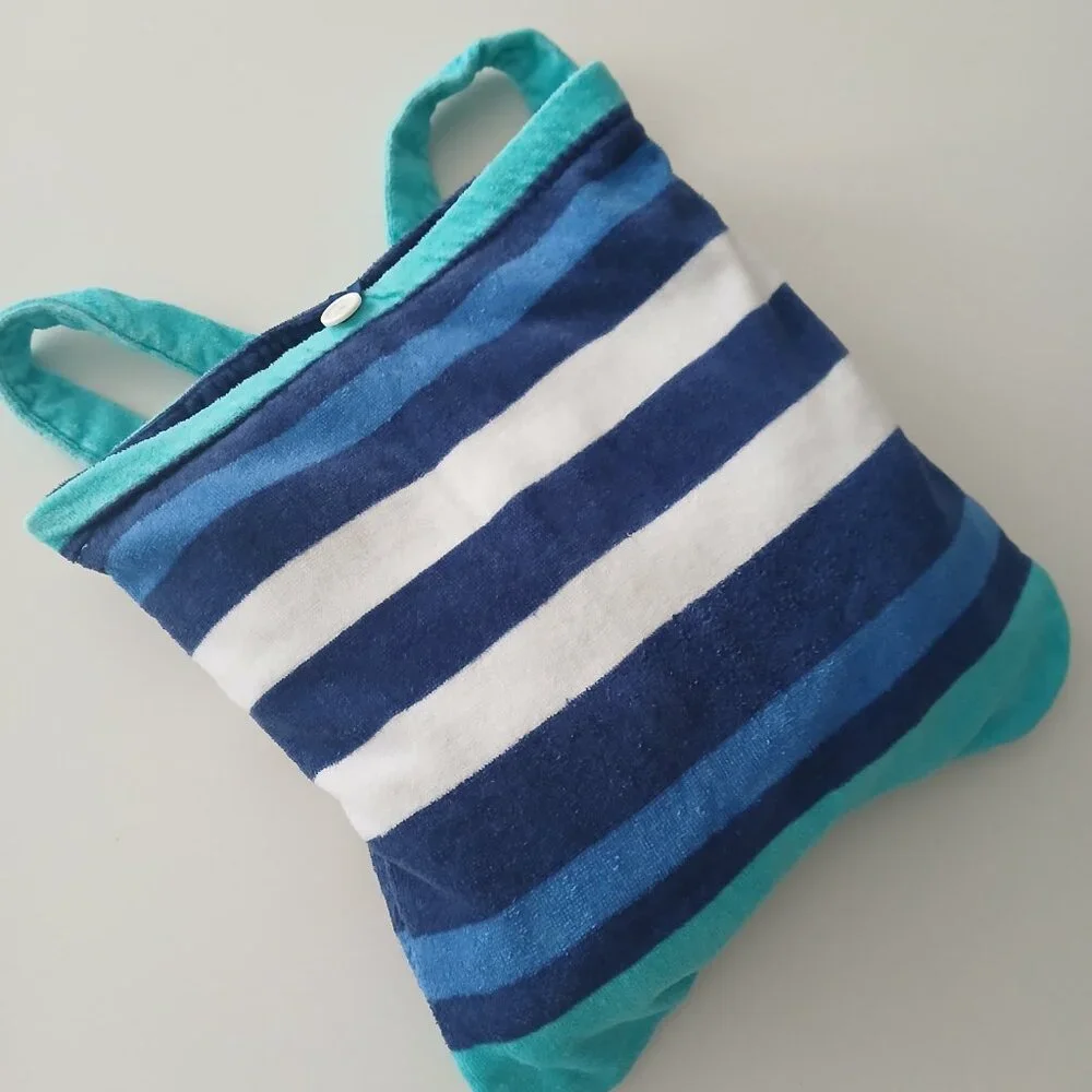 N/A beach towel