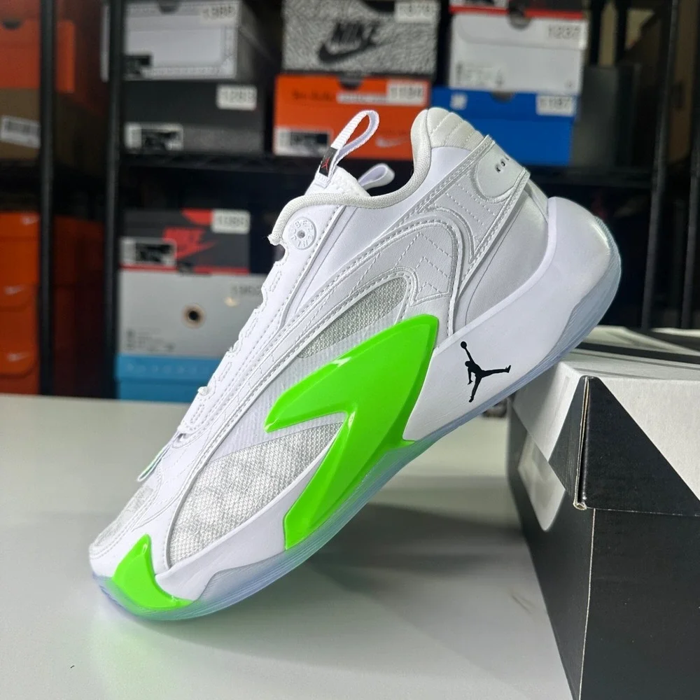 Nike Luka 2 Big Kids' Shoes (DZ3498-103, White/Green Strike/Black) Size 7Y/W 8.5