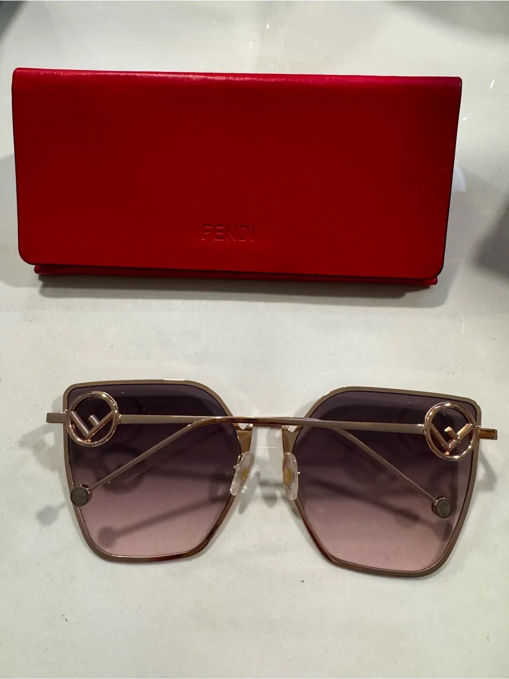 Fendi chic sunglasses