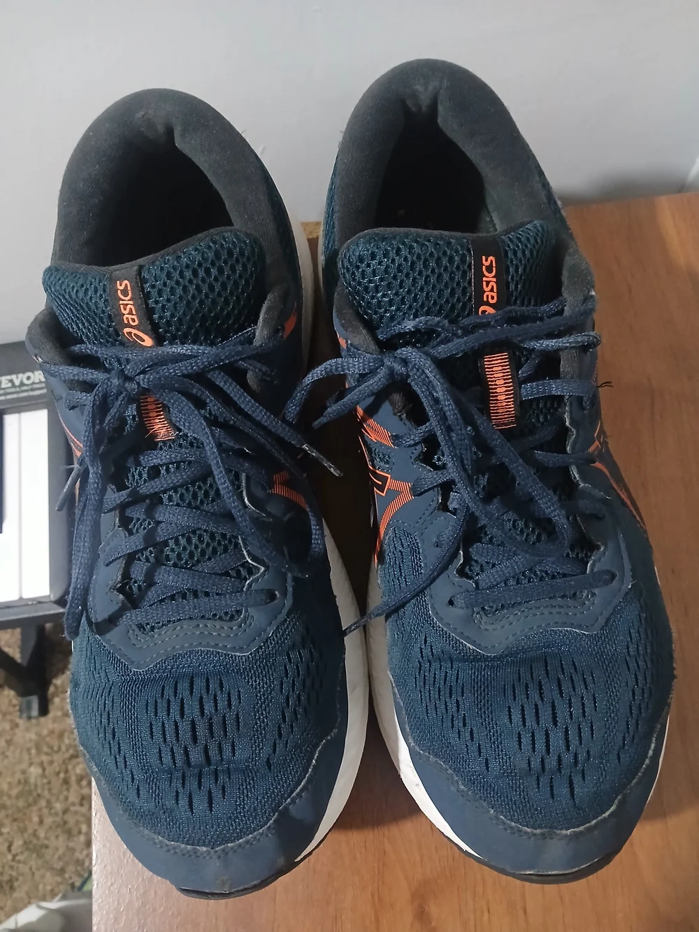 Asics logo collar upper