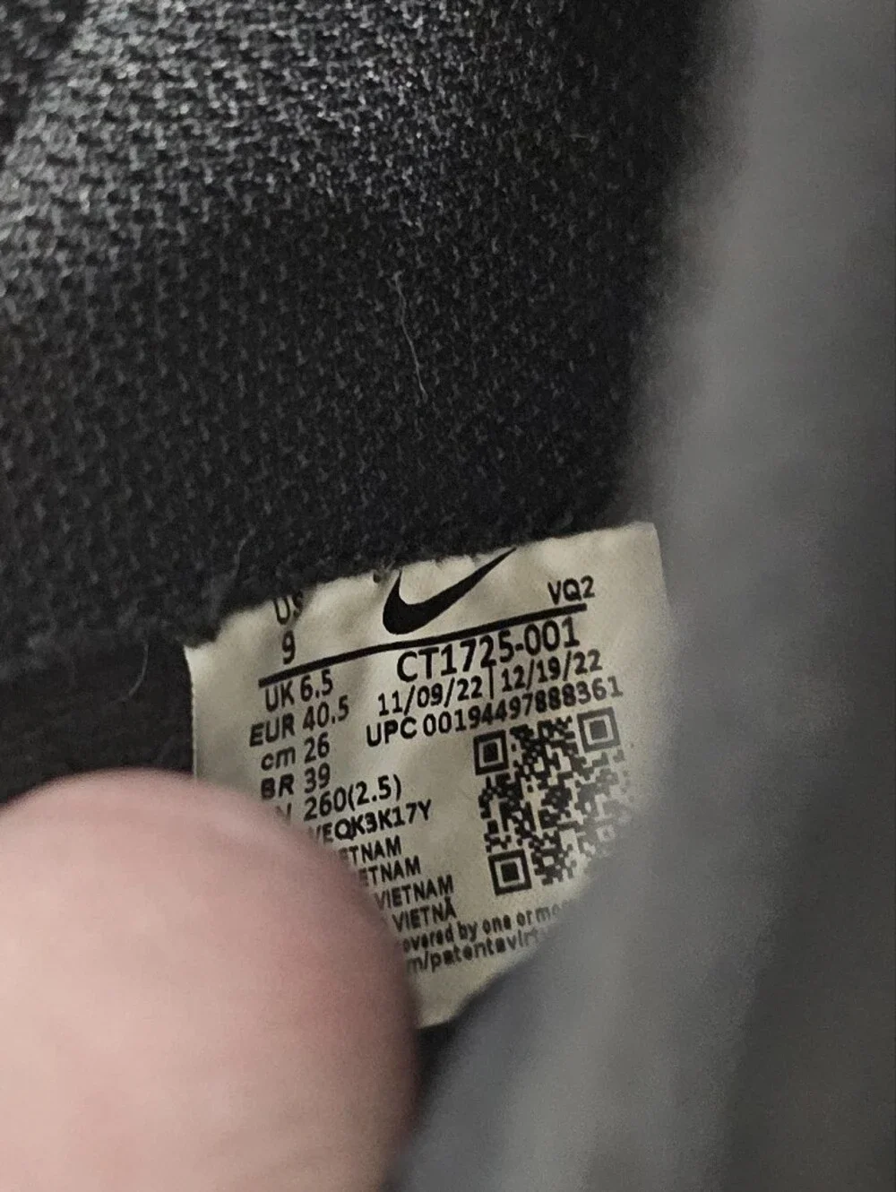 Nike classic black