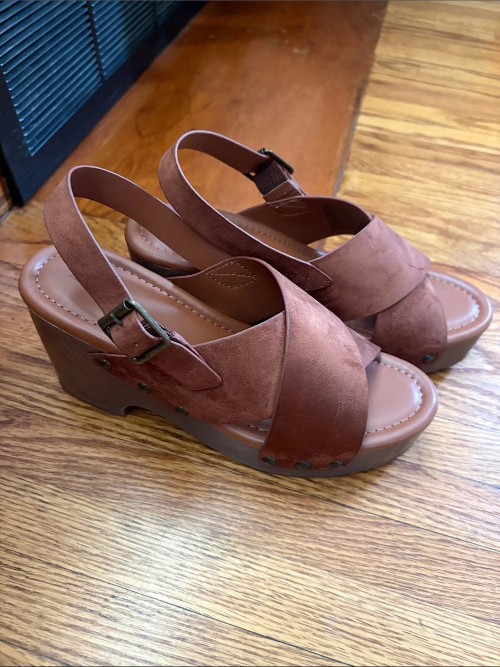 American Eagle Outfitters comfortable brown