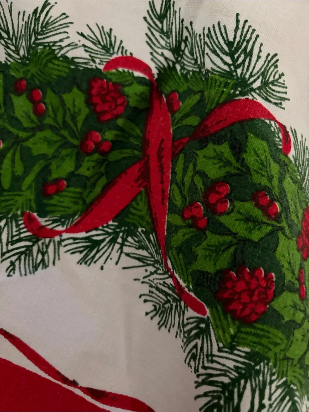 Vintage hollyberty christmas table cloth classic holiday