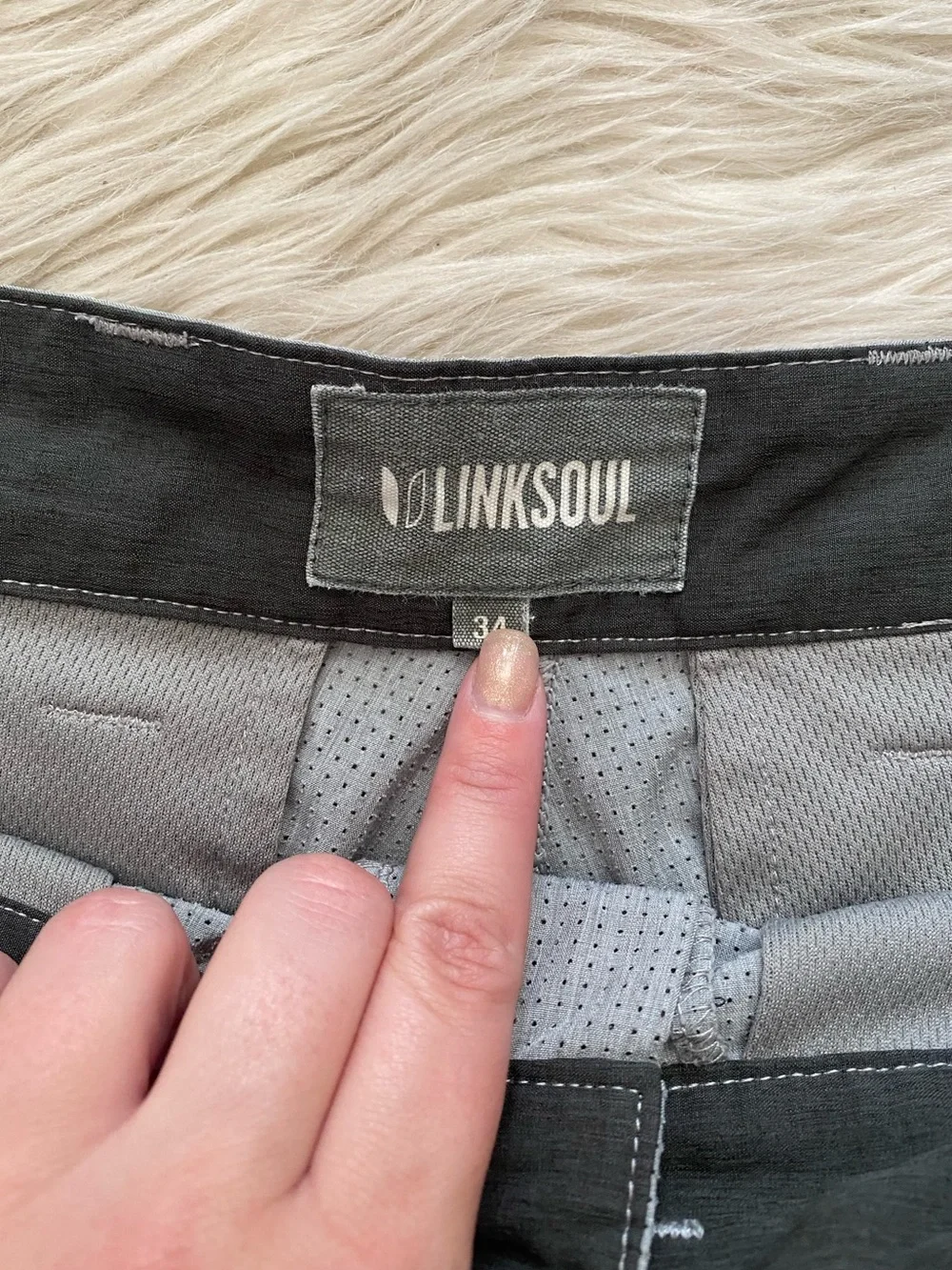 Linksoul Boardwalker AC Short Grey Perforated Fabric 9” Inseam Golf Sporty 34