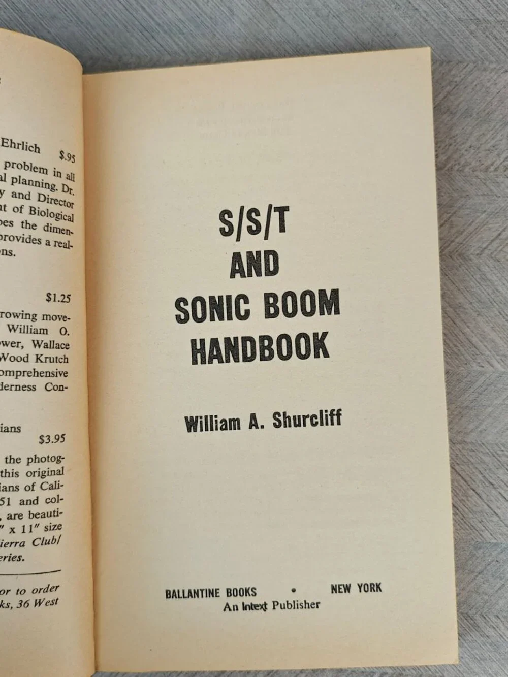 Ballantine Books detailed 1970
