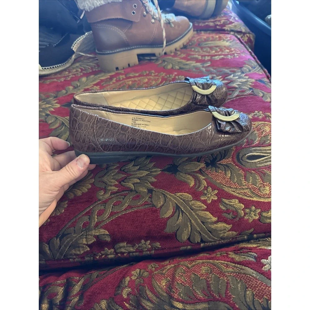 Women's Rialto Dress Shoes Size7.5 Brown