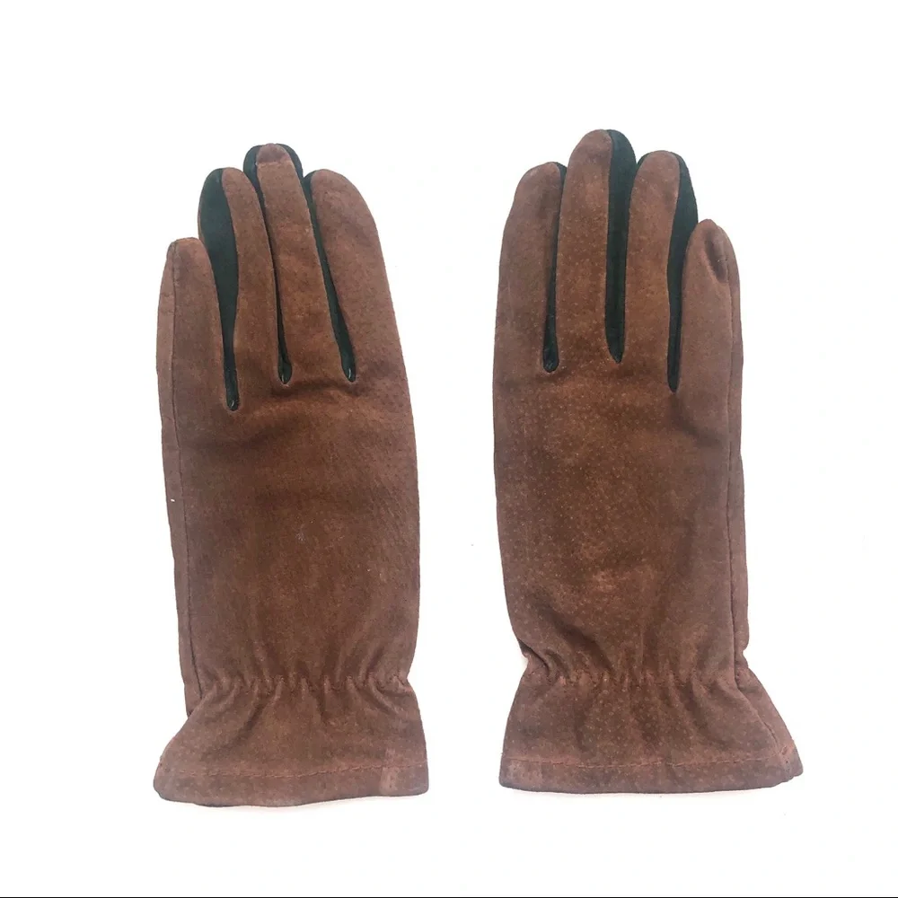 Vintage chic suede