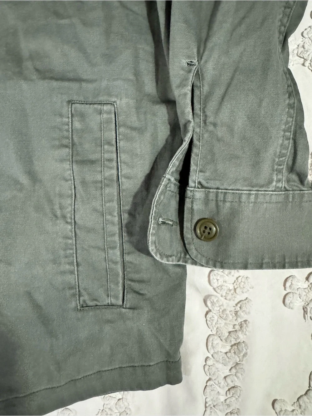 Abercrombie & Fitch sturdy military