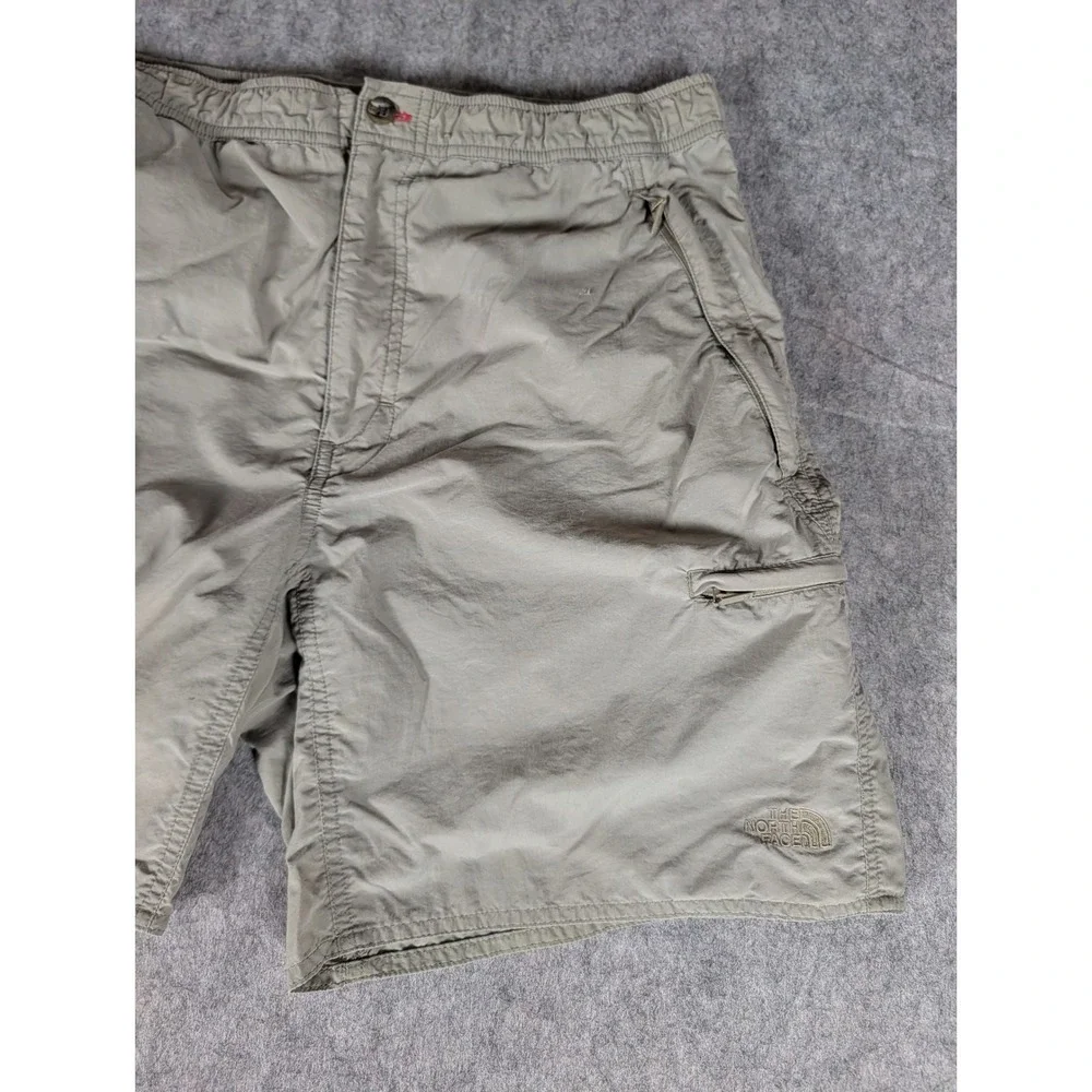 The North Face Mens Khaki Nylon Utility Hiking Shorts Zipper Pockets Regular M