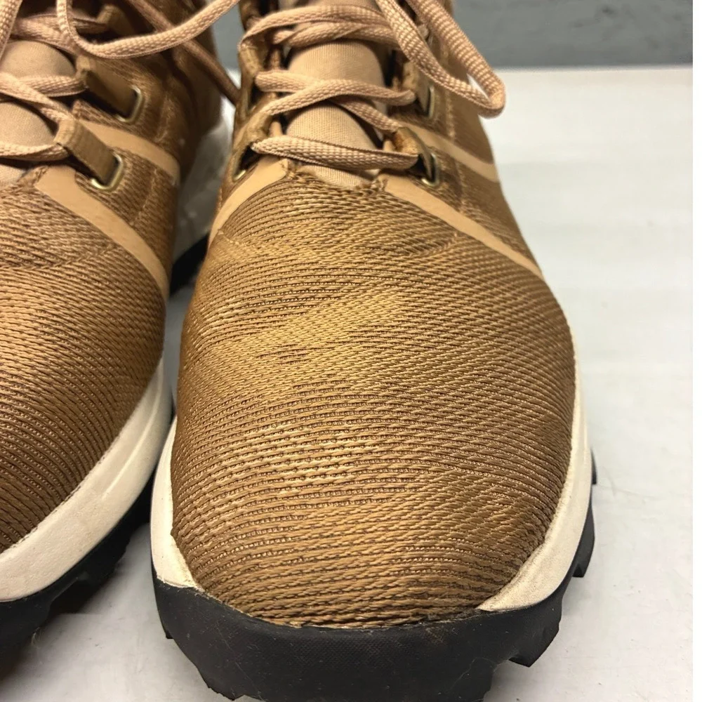 Timberland no visible