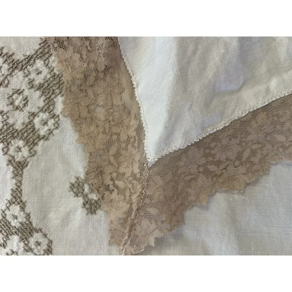 LinenTablecloth vintage white