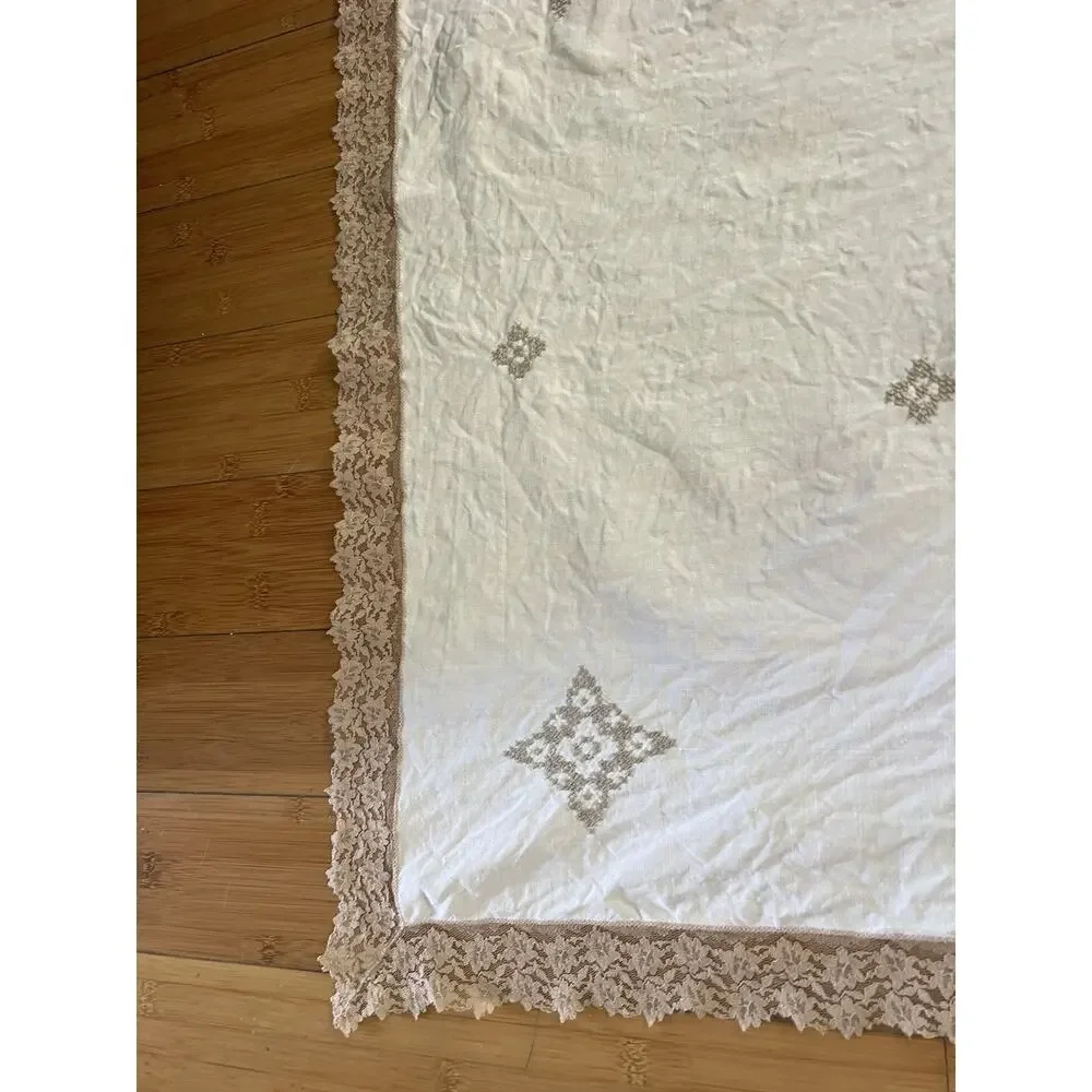 LinenTablecloth vintage white