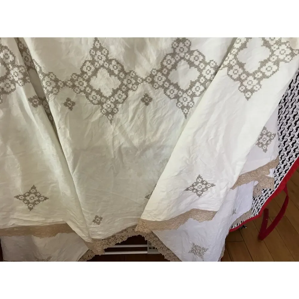 LinenTablecloth vintage white