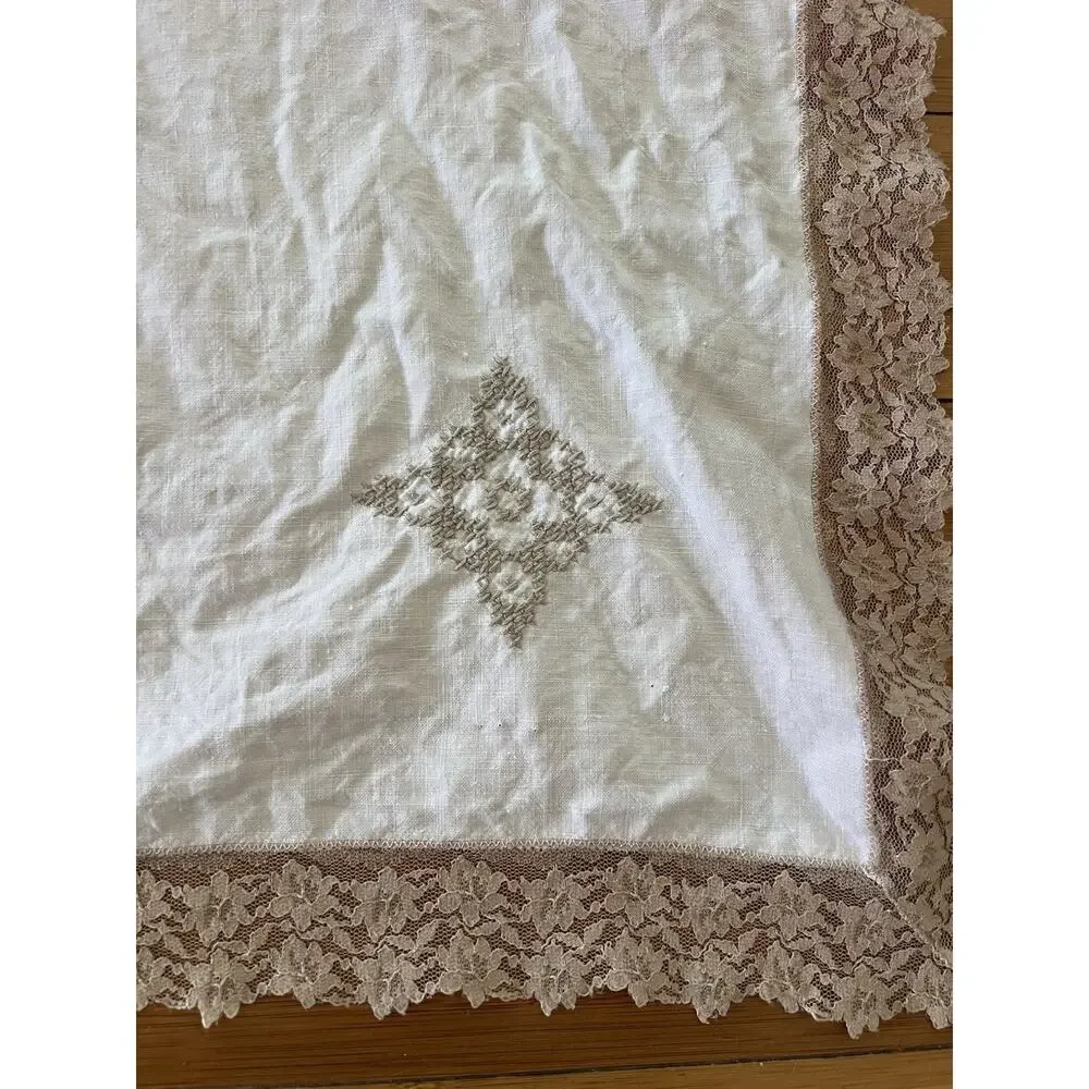 LinenTablecloth vintage white