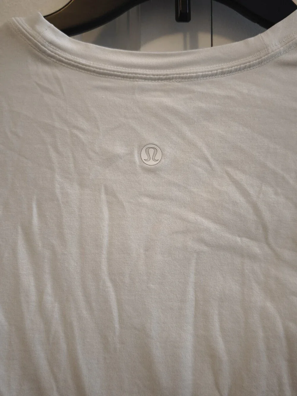 Lululemon Classic Long-Sleeve Shirt White Crewneck Size 6