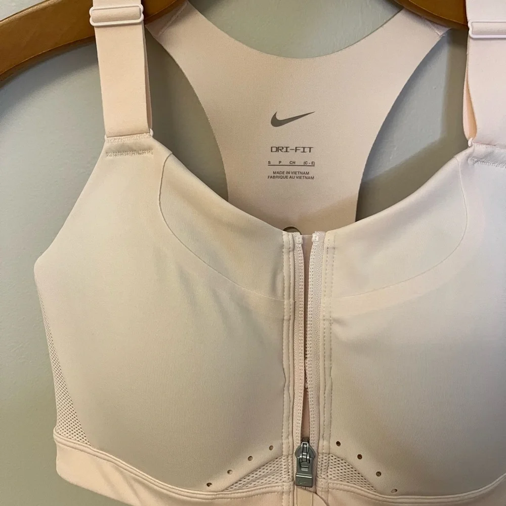 Nike available all