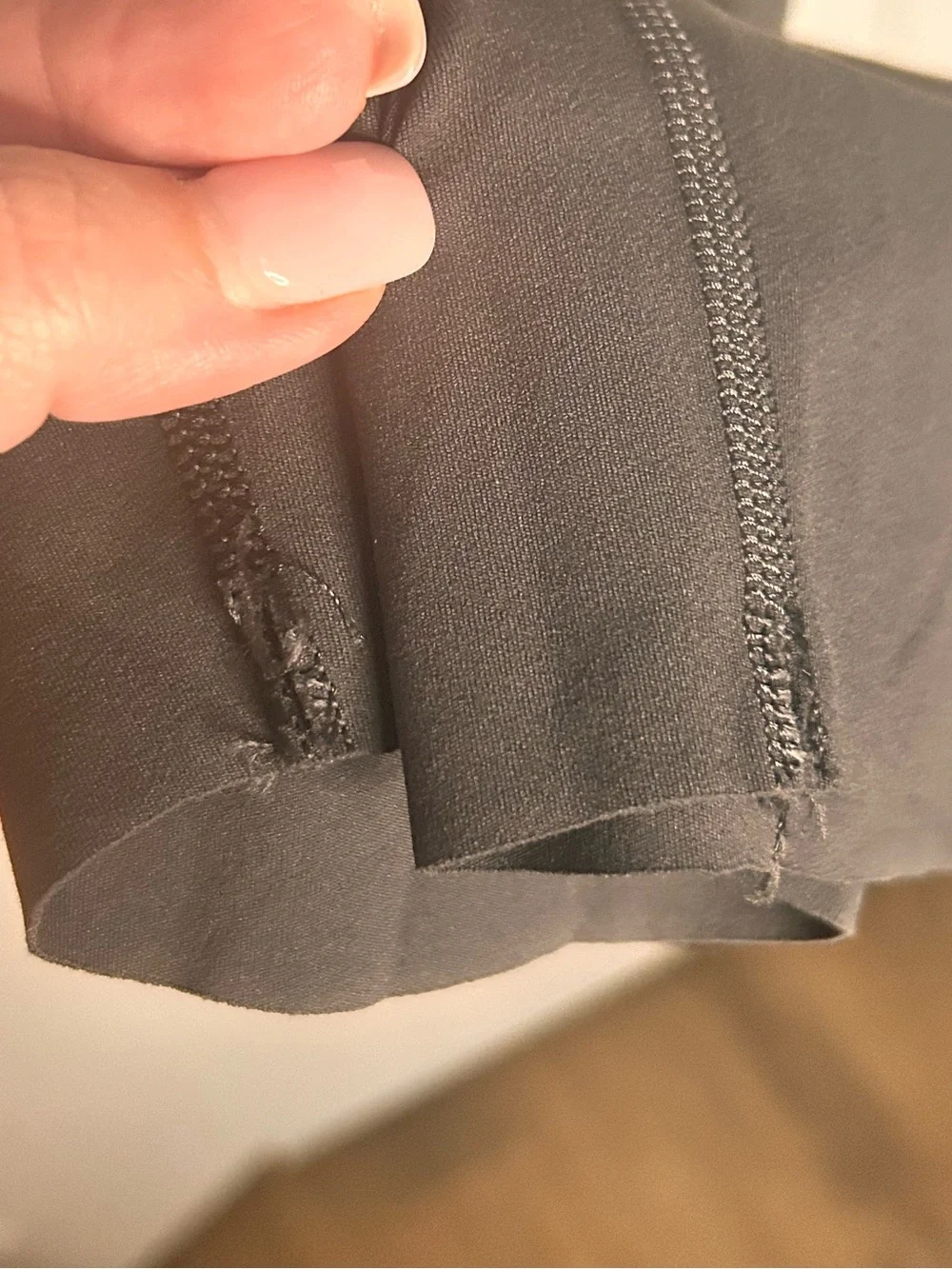 Lululemon Women’s Size 2 High-Rise Align Black Active Leggings Pockets Flaw