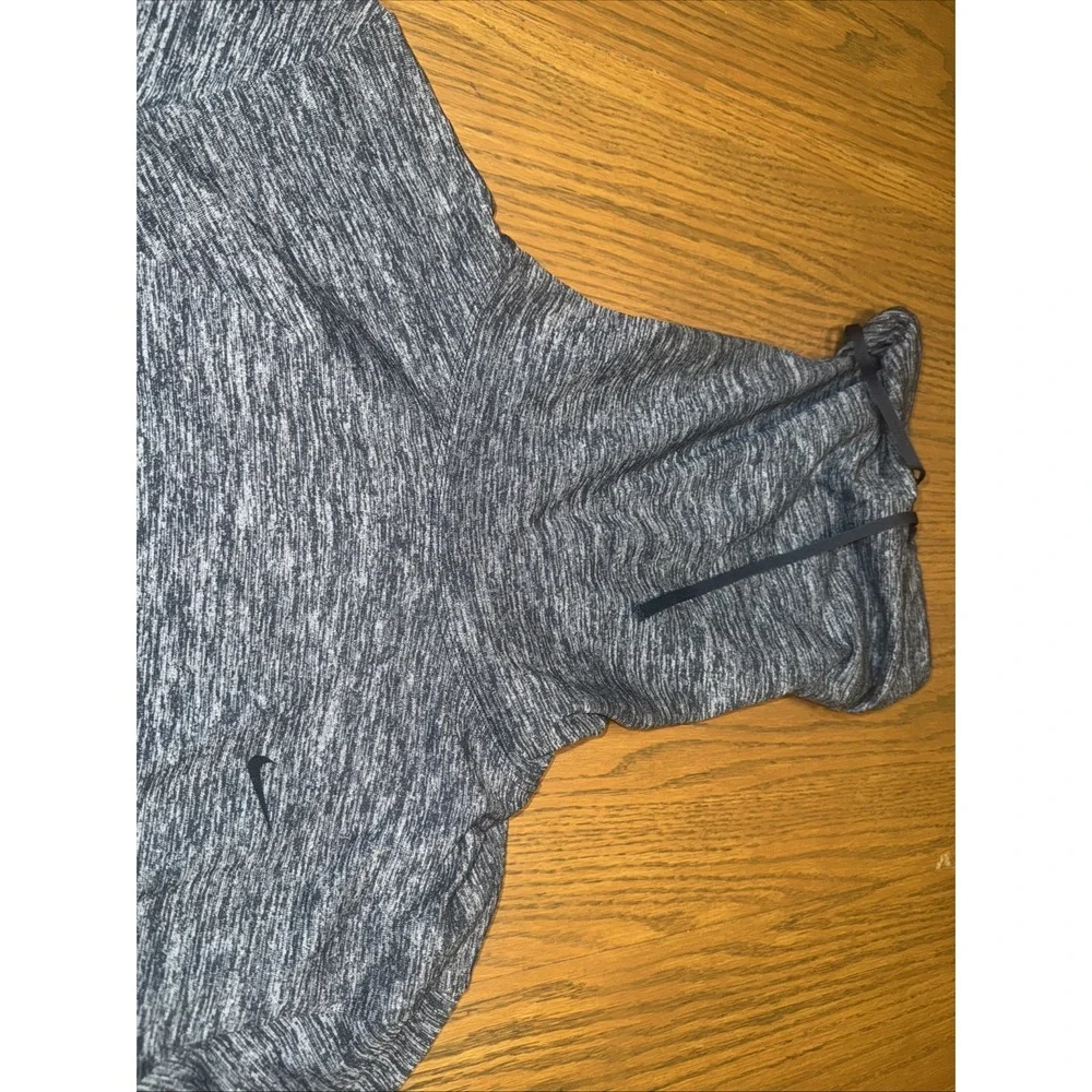 Nike womens small