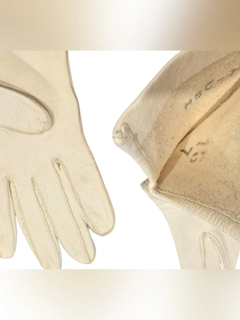 Vintage Cream Leather Gloves - Classic Pair Sz 7