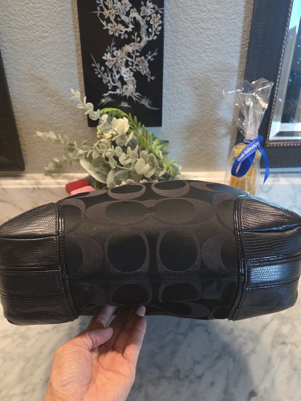 Coach comfortable ship