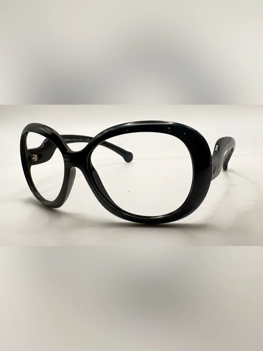 Dolce & Gabbana listing pair