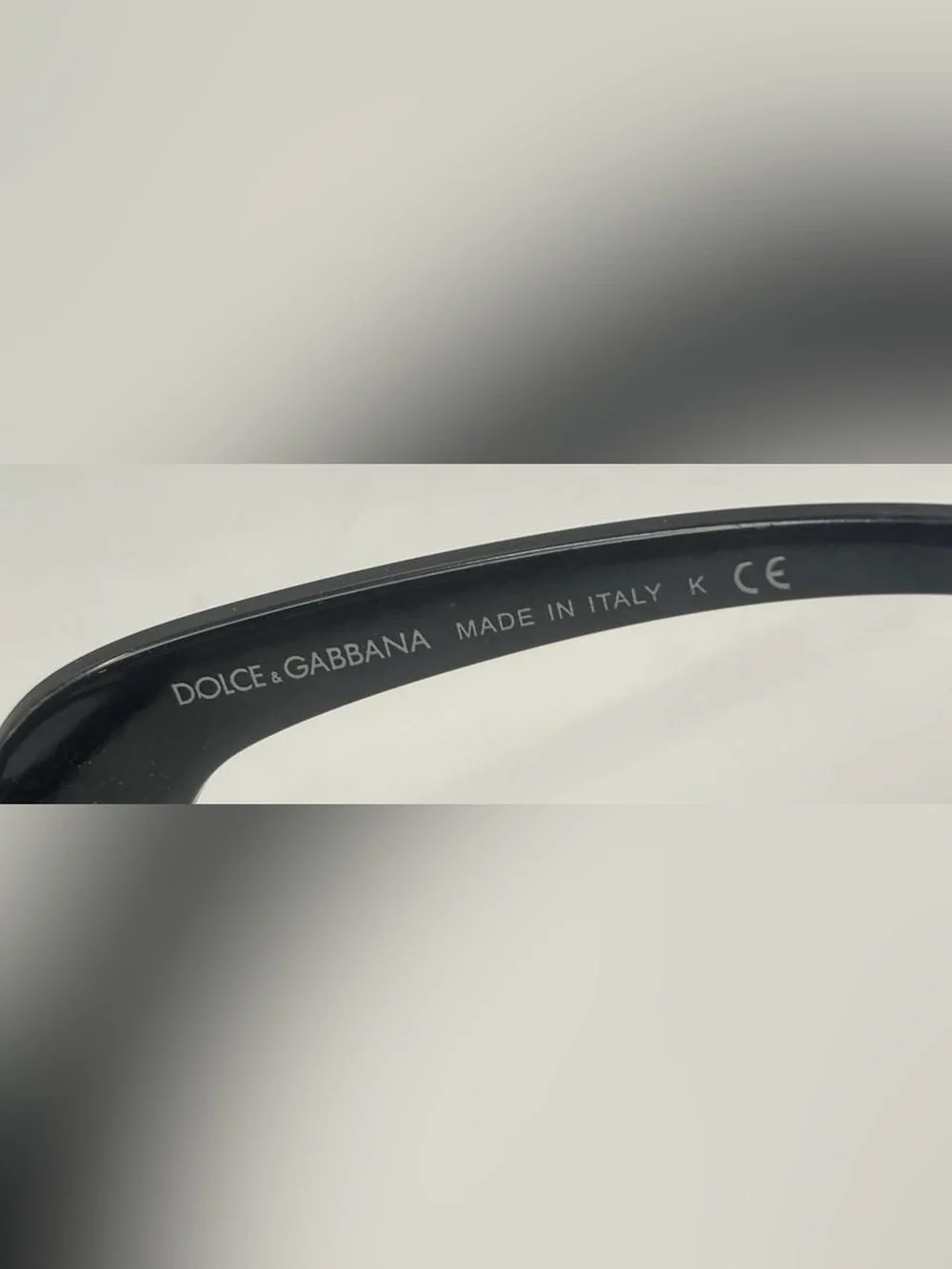 Dolce & Gabbana listing pair