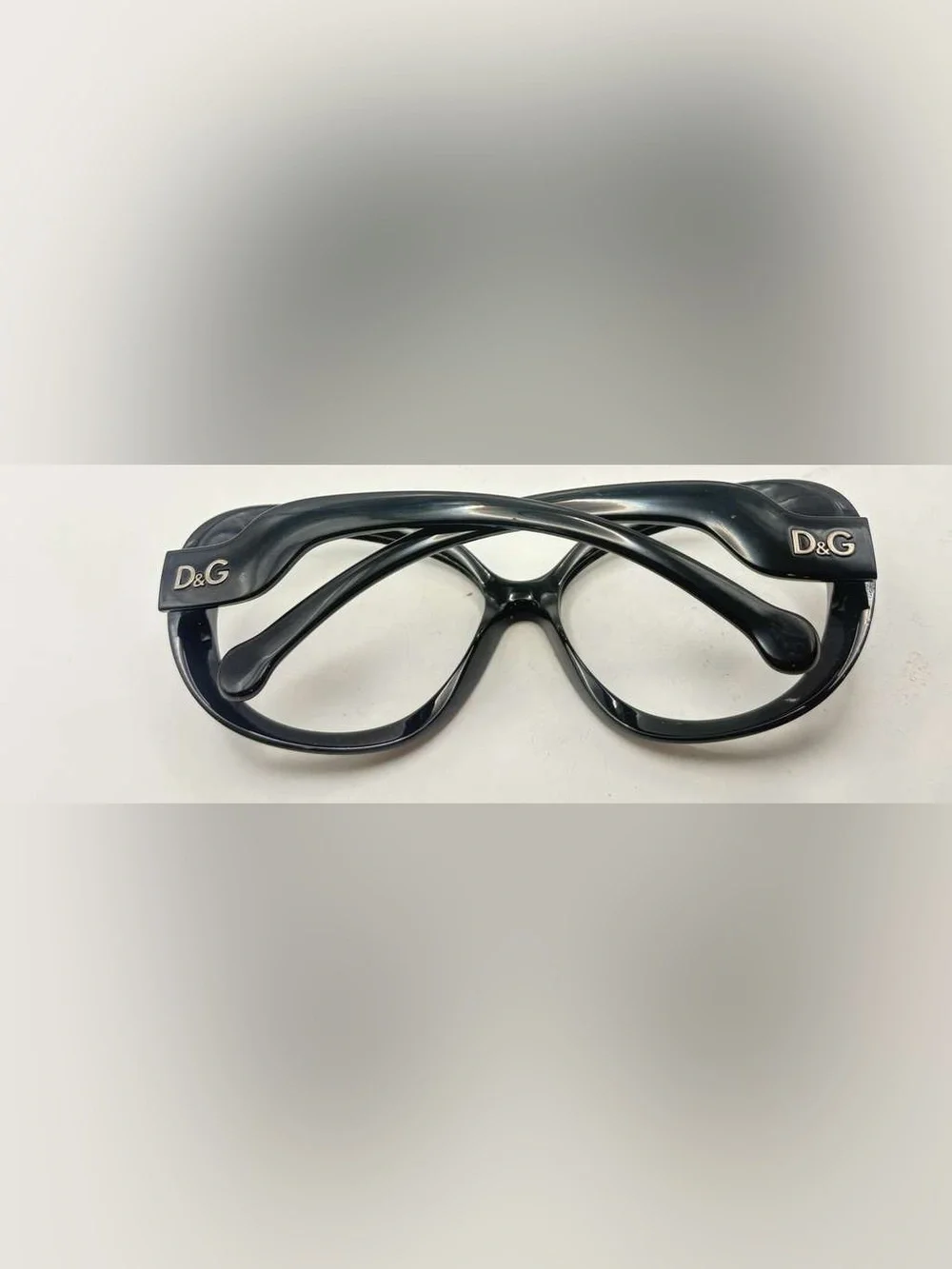 Dolce & Gabbana listing pair