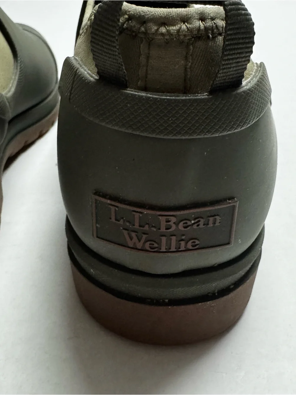L.L. Bean excellent no