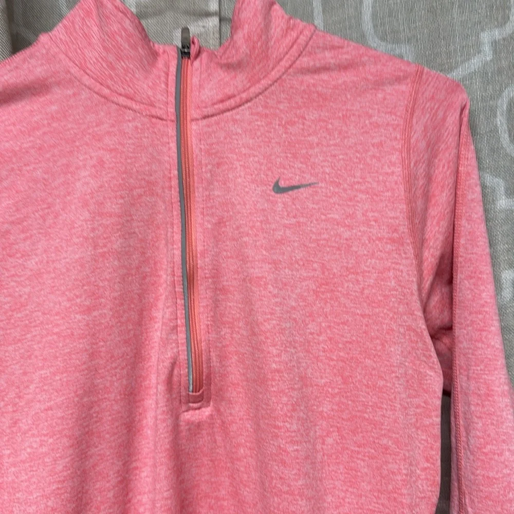 Nike running Pink Fitted with Long Sleeves activewear shirt size XS