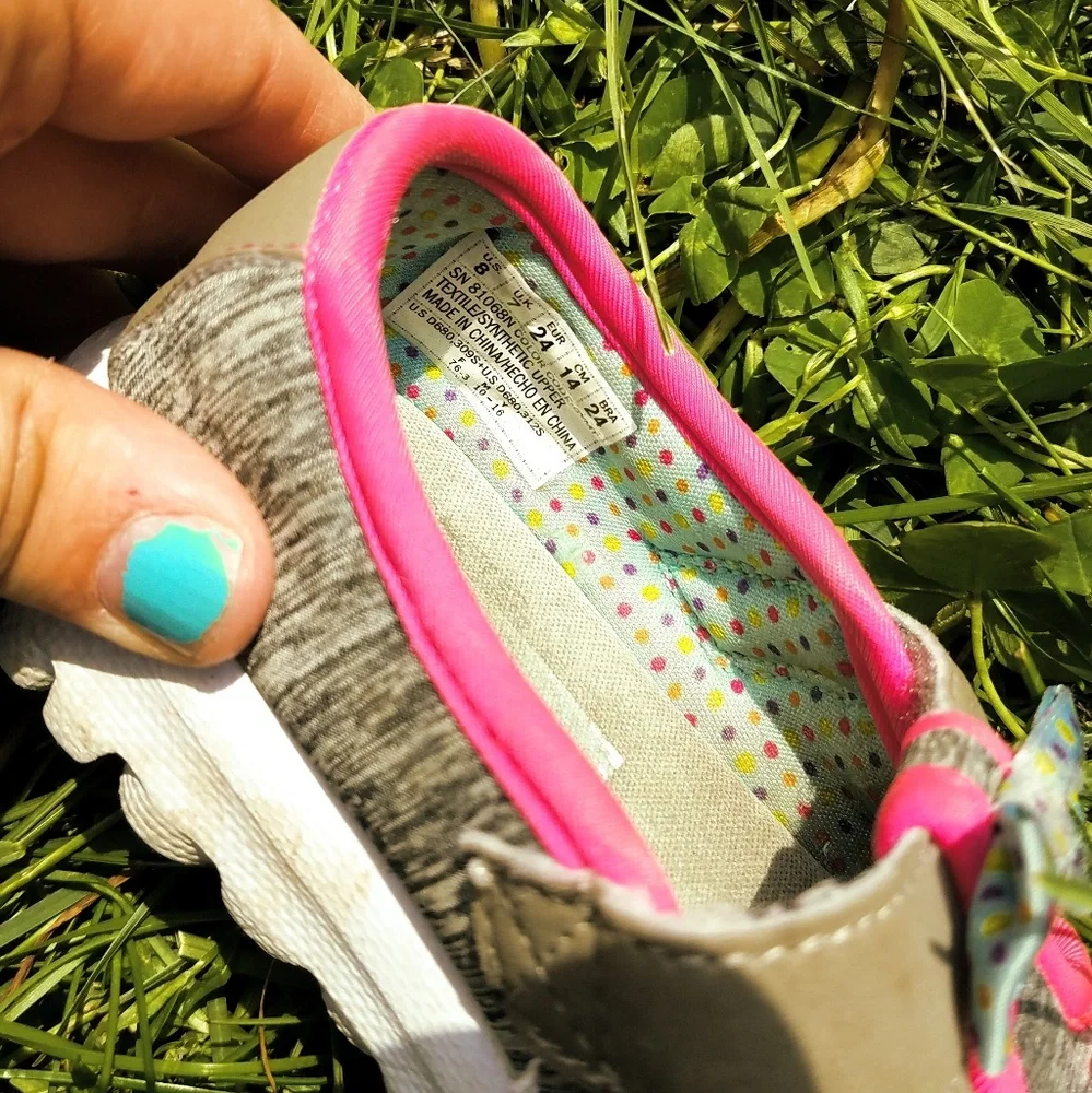 Skechers worn loved