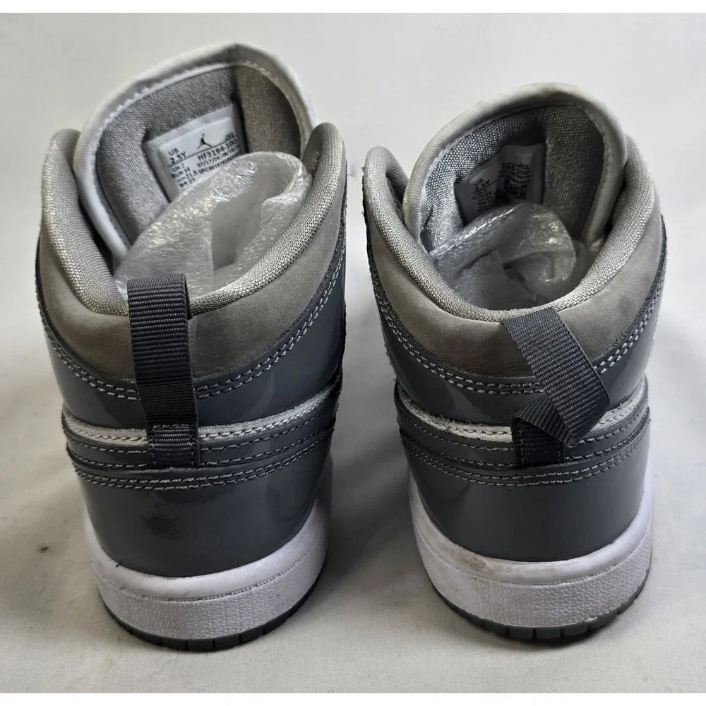 Boys Jordan 1 Mid Light Smoke Grey Youth 2.5Y Shoes Sneaker Nike Air 640734-078
