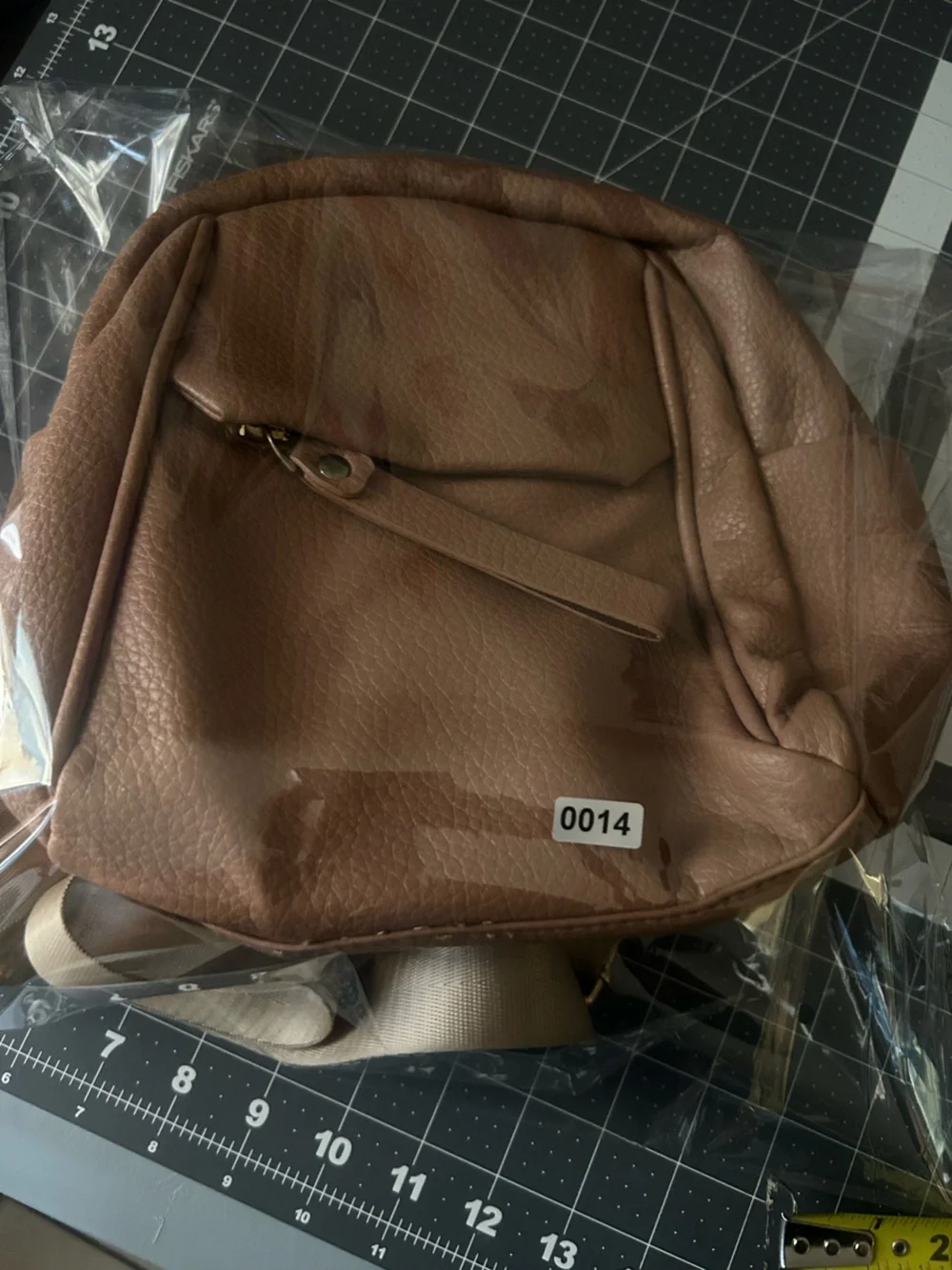 The Unbranded Brand brown pebbled