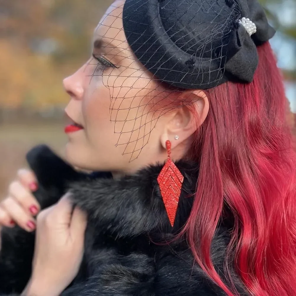BijouStudios Earrings red tone